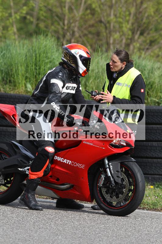 Archiv-2025/10 23.04.2025 Cornu Master School ADR/rot-rouge/61